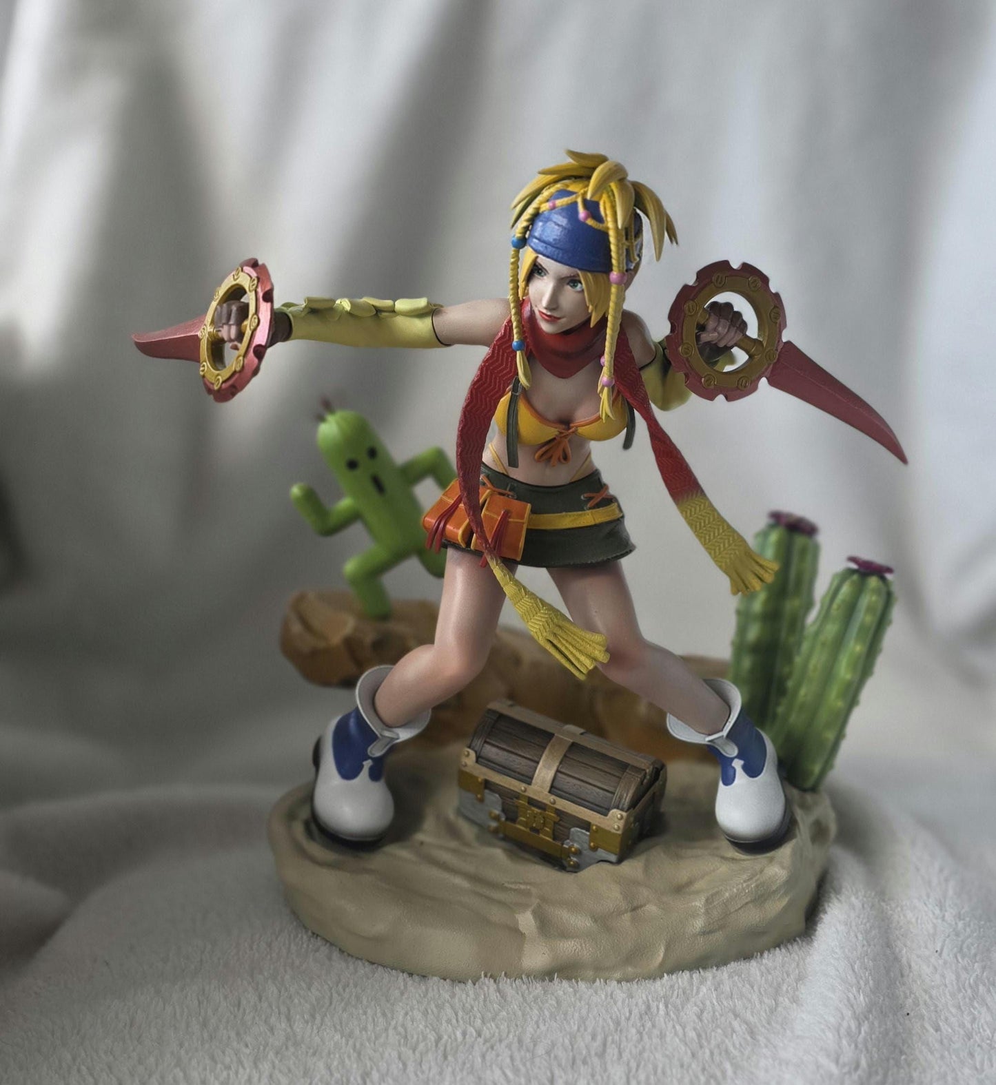 Desert Scavenger Garage Kit - Island Adventurer 1:8 Collectible Scale Statue - 3D Printed Tropical Vagabond Resin Figure