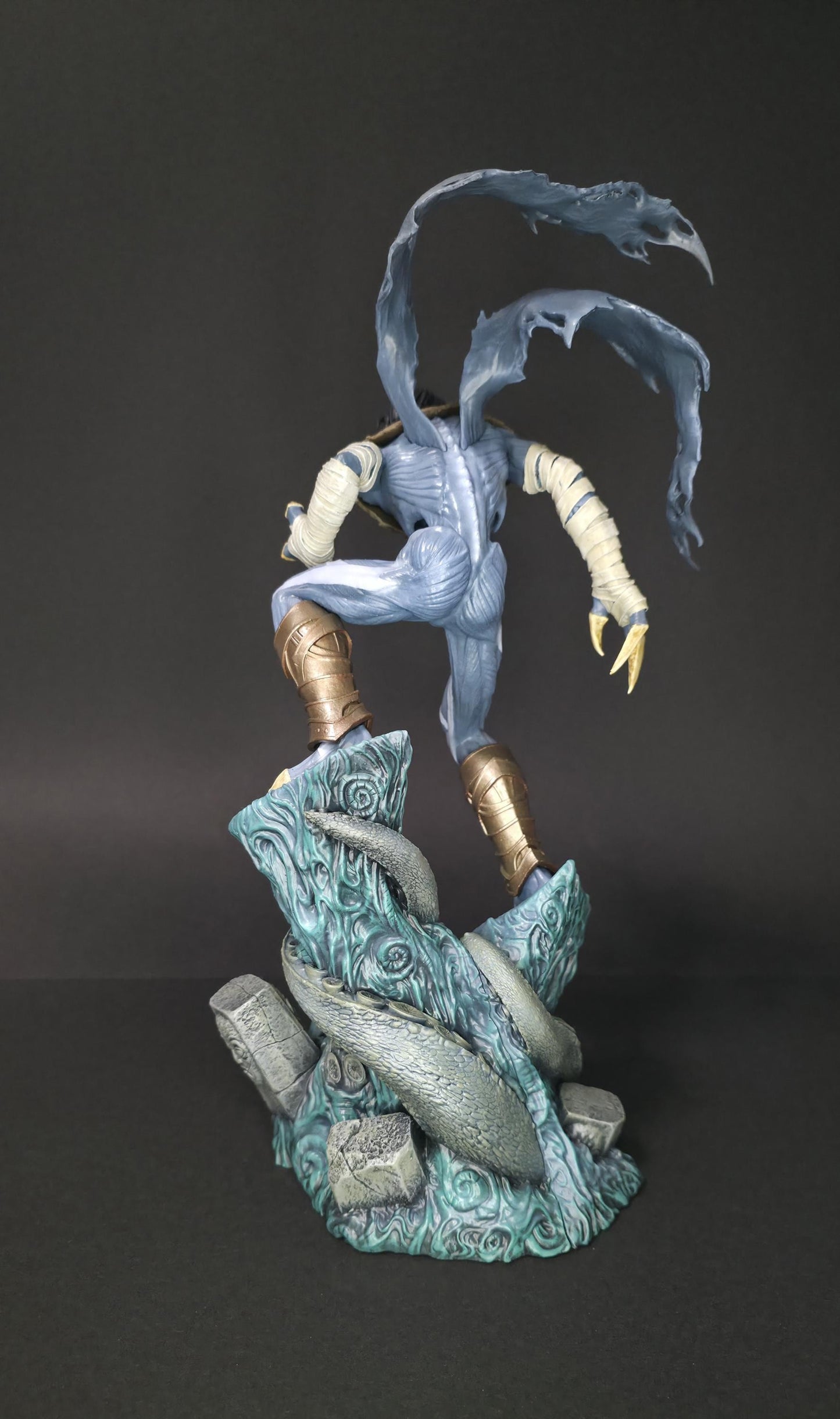 Vengeful Reaver Garage Kit | Soul Devouring Wraith in 1:9, 1:8 & 1:6 Scale | 3D Printed Vampire Resin Figure