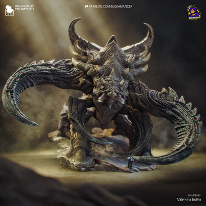 Colossal Swarm Behemoth Garage Kit - Alien Hive Monstrosity Statue 1:8 Scale - 3D Printed Heavy Armored Sci-Fi Beast Resin Figure