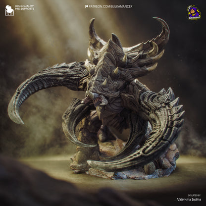 Colossal Swarm Behemoth Garage Kit - Alien Hive Monstrosity Statue 1:8 Scale - 3D Printed Heavy Armored Sci-Fi Beast Resin Figure