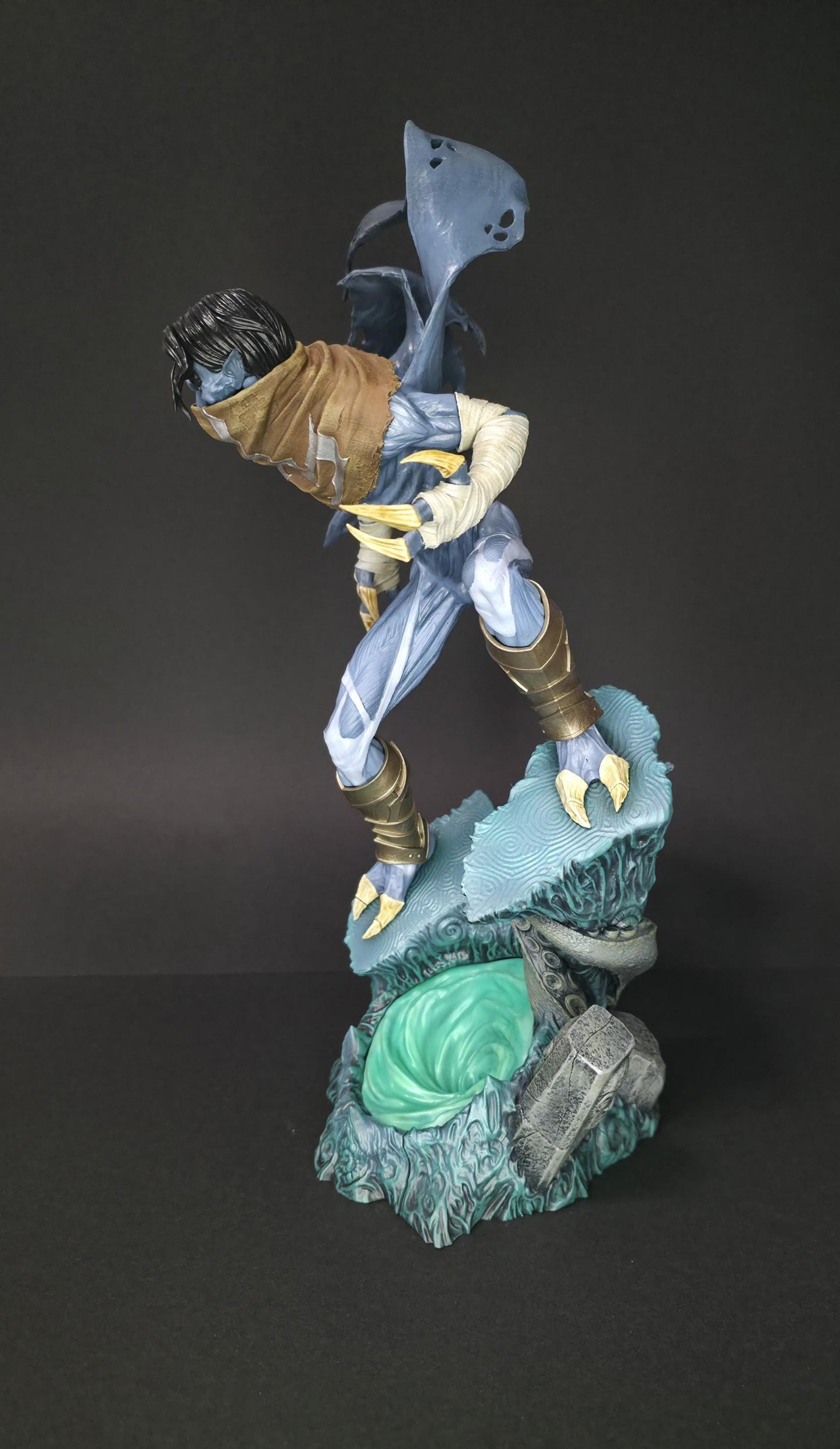 Vengeful Reaver Garage Kit | Soul Devouring Wraith in 1:9, 1:8 & 1:6 Scale | 3D Printed Vampire Resin Figure